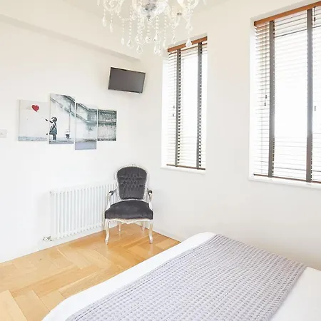 Host & - Boutique Balcony Apartamento *